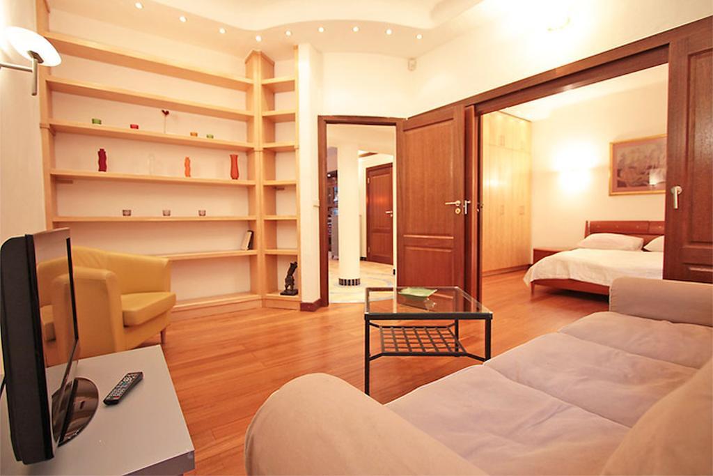Capital Apartments - Centrum - Pokorna Varsóvia Quarto foto