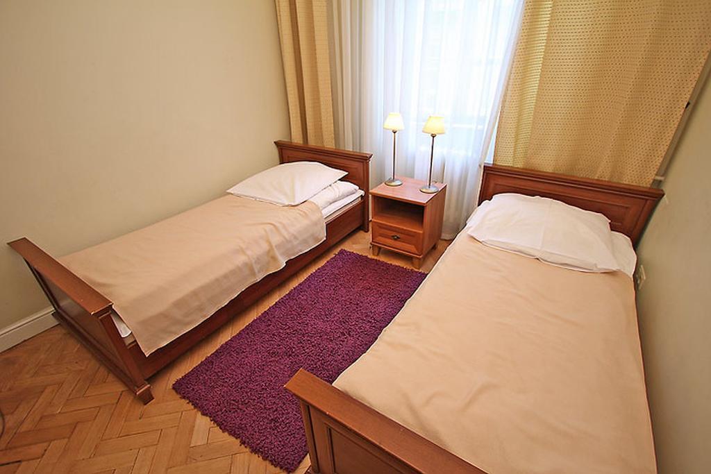 Capital Apartments - Centrum - Pokorna Varsóvia Quarto foto